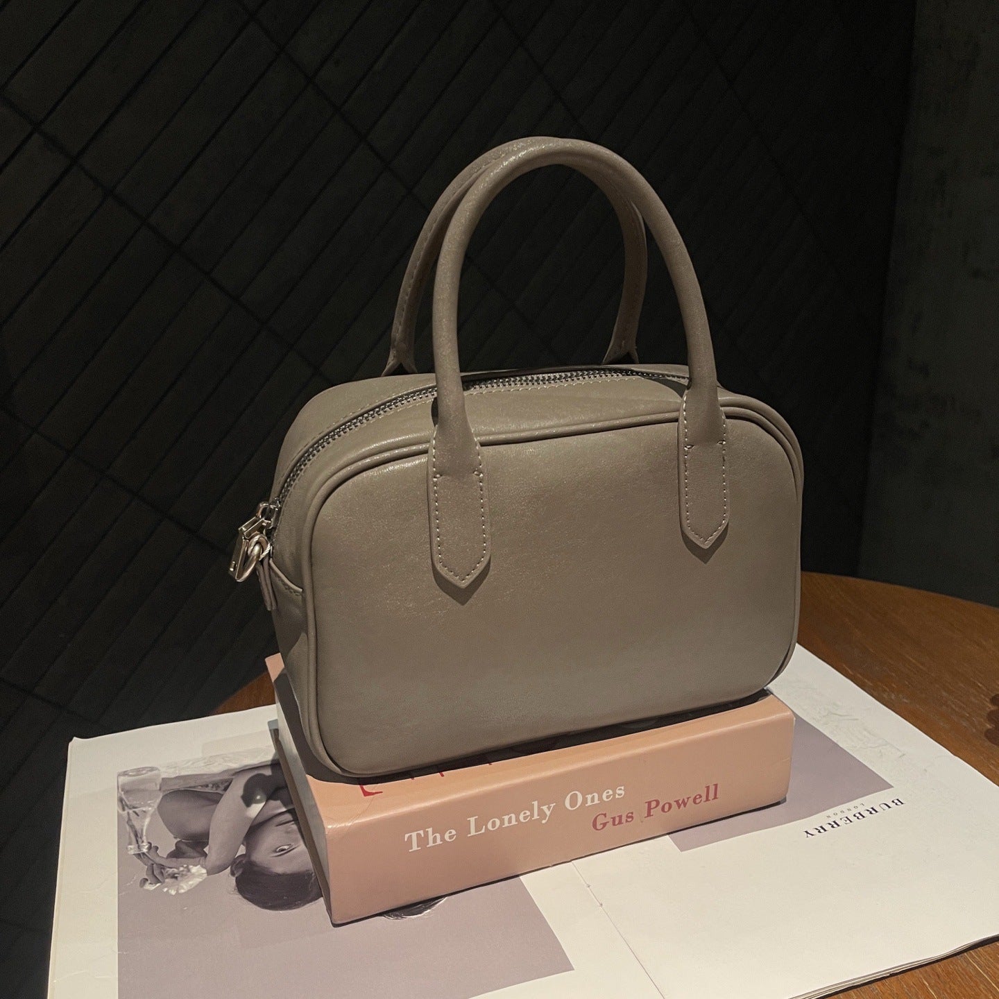 Cross-border Top-grain Leather Bowling Bag, Vintage And Simple Boston-style Small Handbag, Can Be Carried By Hand, Used